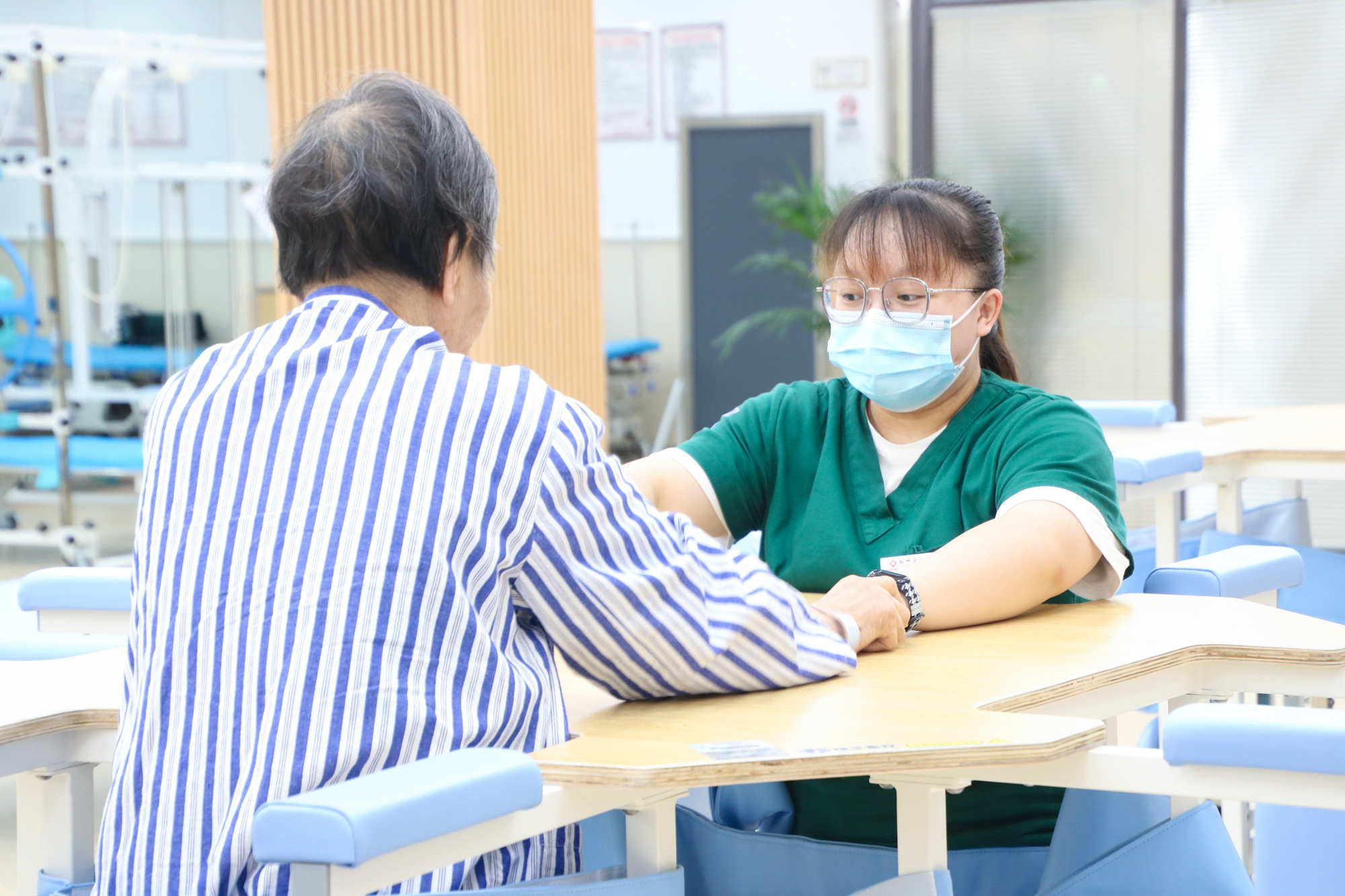 杭州心肺康复医院，杭州东方华康康复医院多学科联合提升患者生活质量